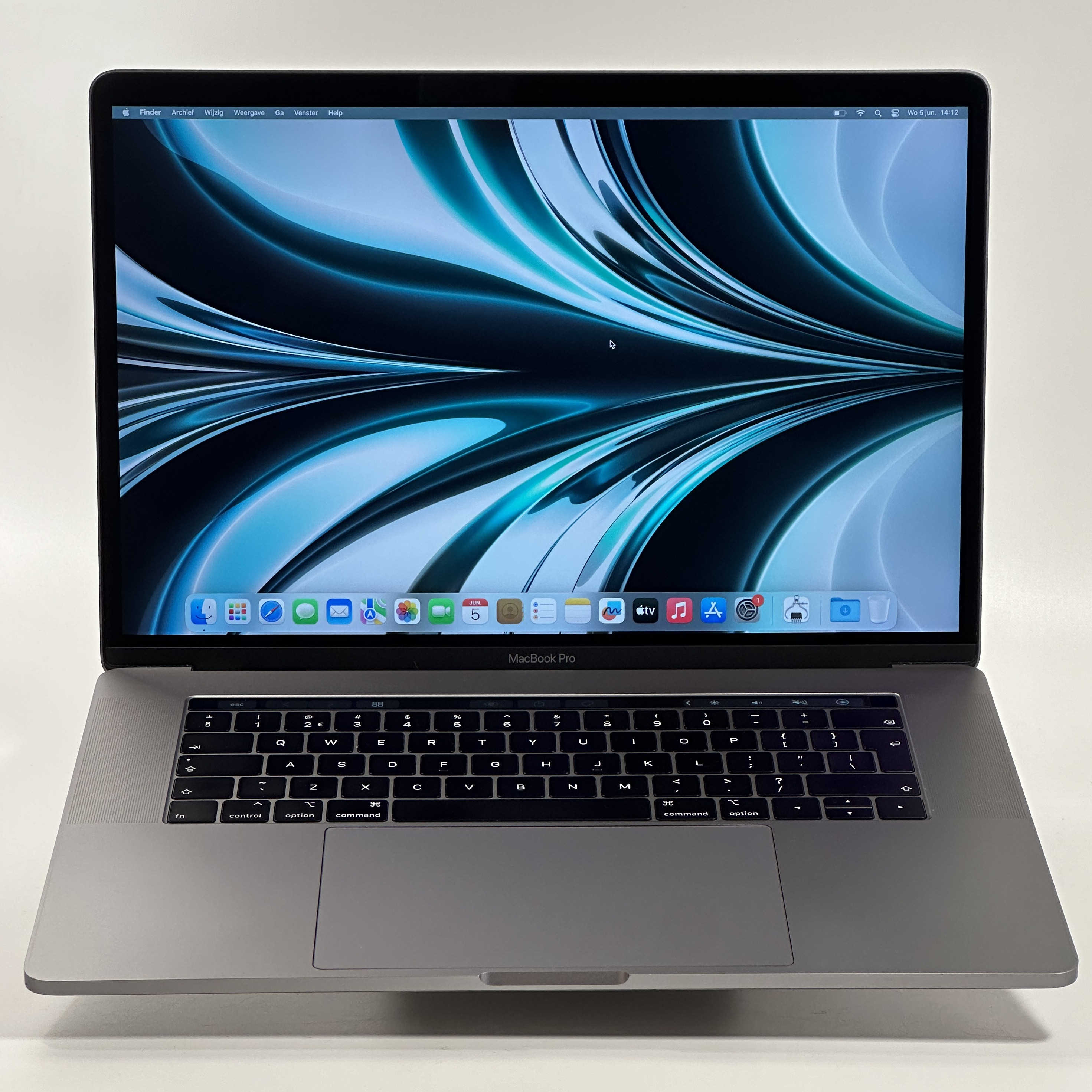 MacBook Pro 15 inch 2018 2018 refurbished Grade A