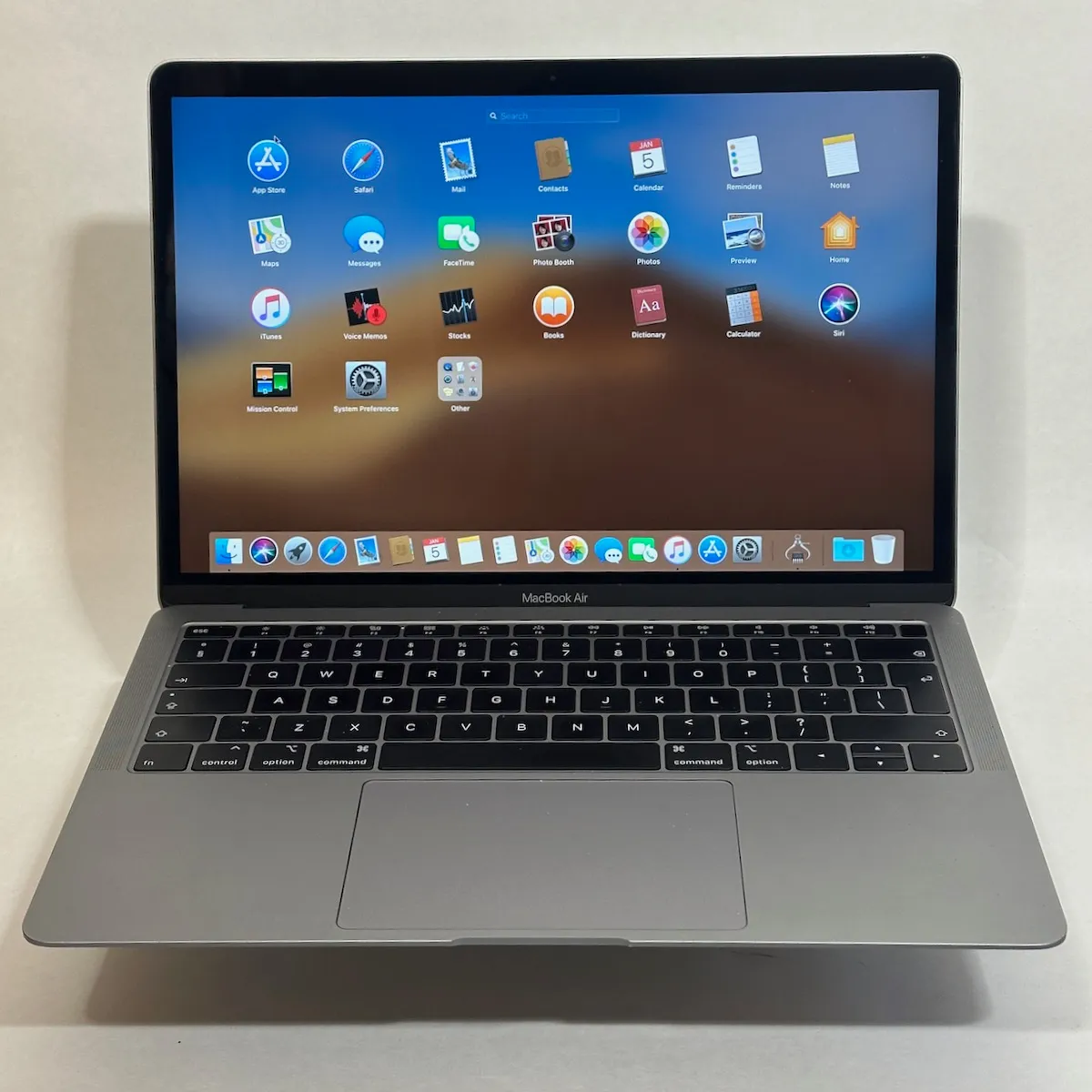 MacBook Air 13 inch 2019 2019 refurbished Grade A