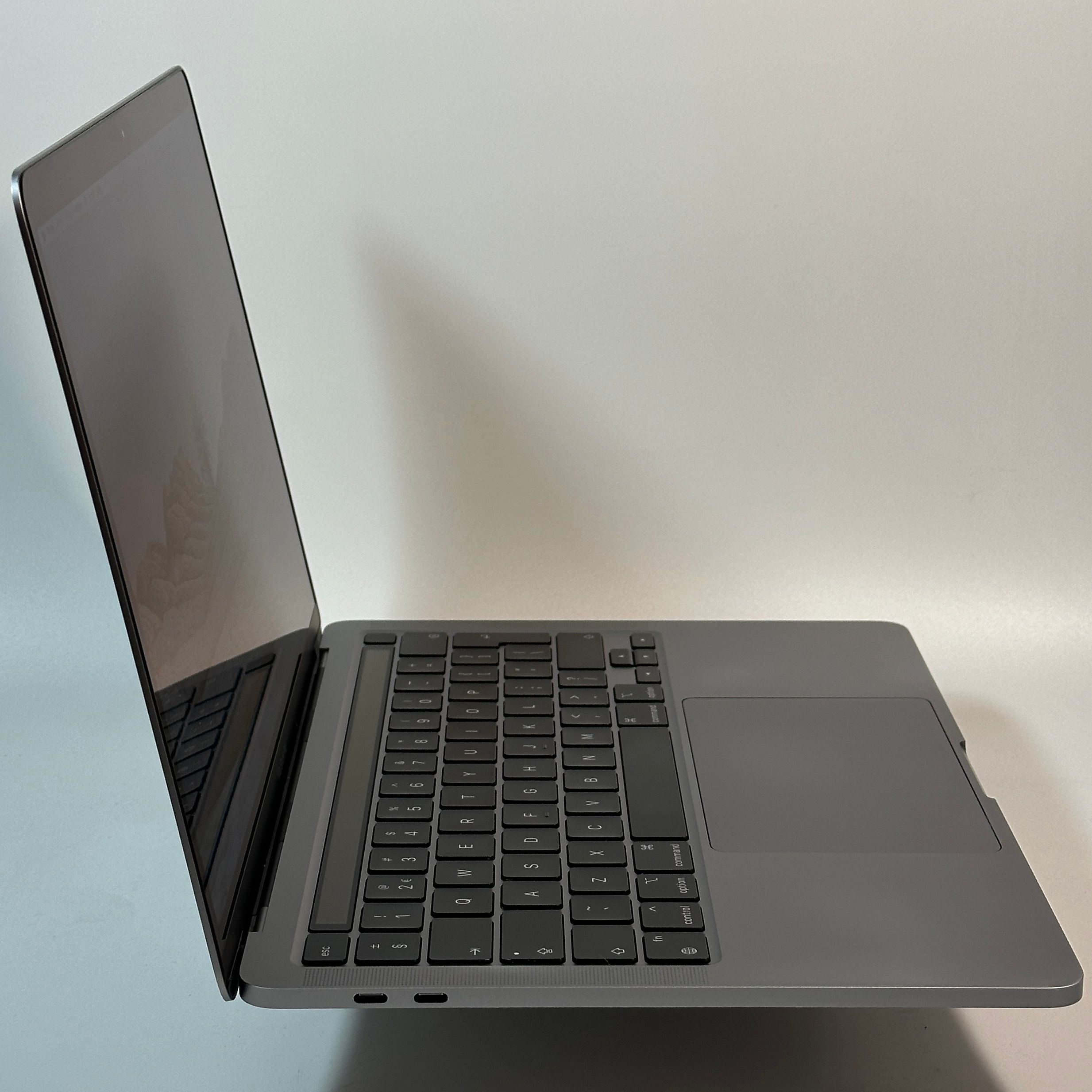 MacBook Pro 13 inch 2020 2020 refurbished Grade A — foto 3