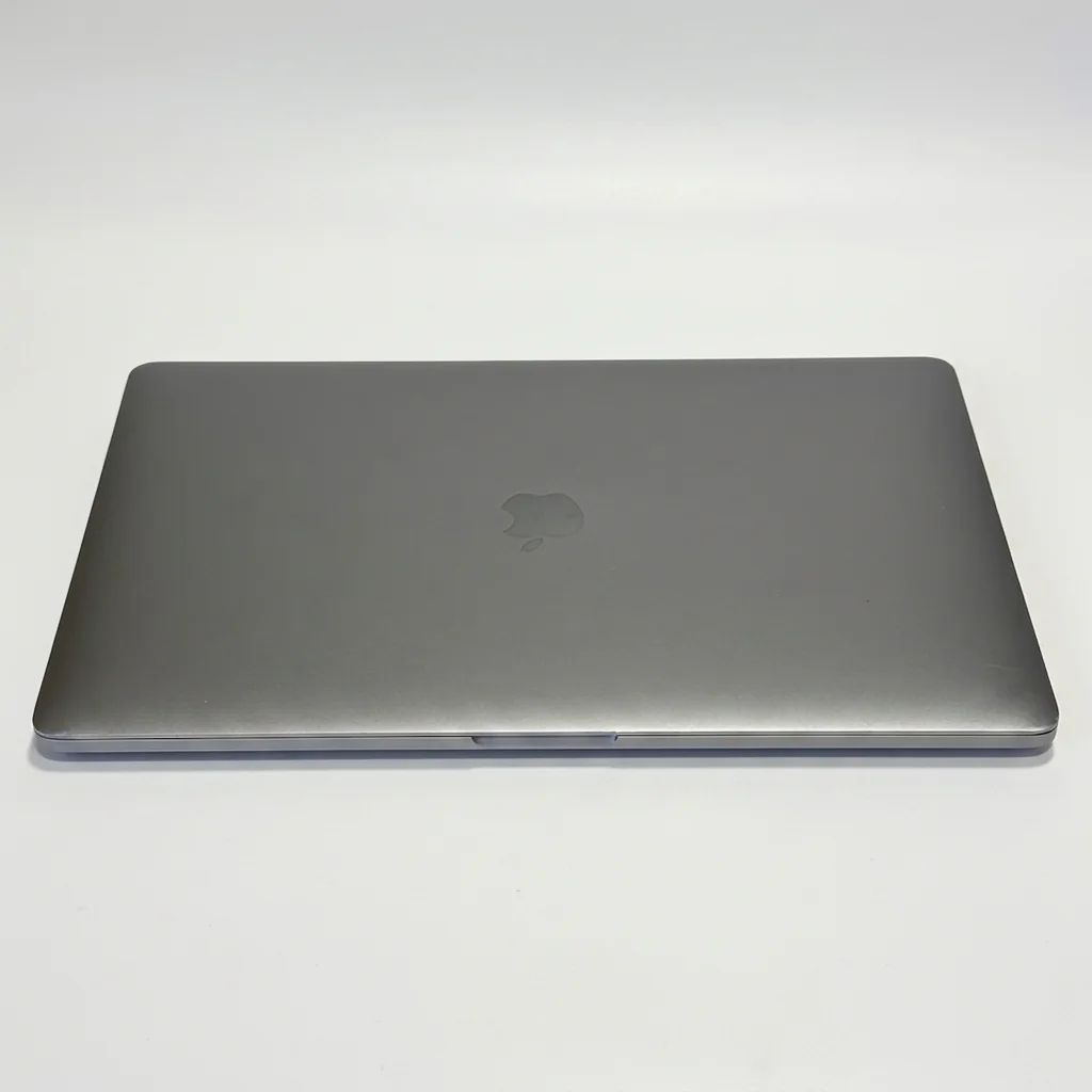 MacBook Pro 15 inch 2018 2018 refurbished Grade B — φωτογραφία 3