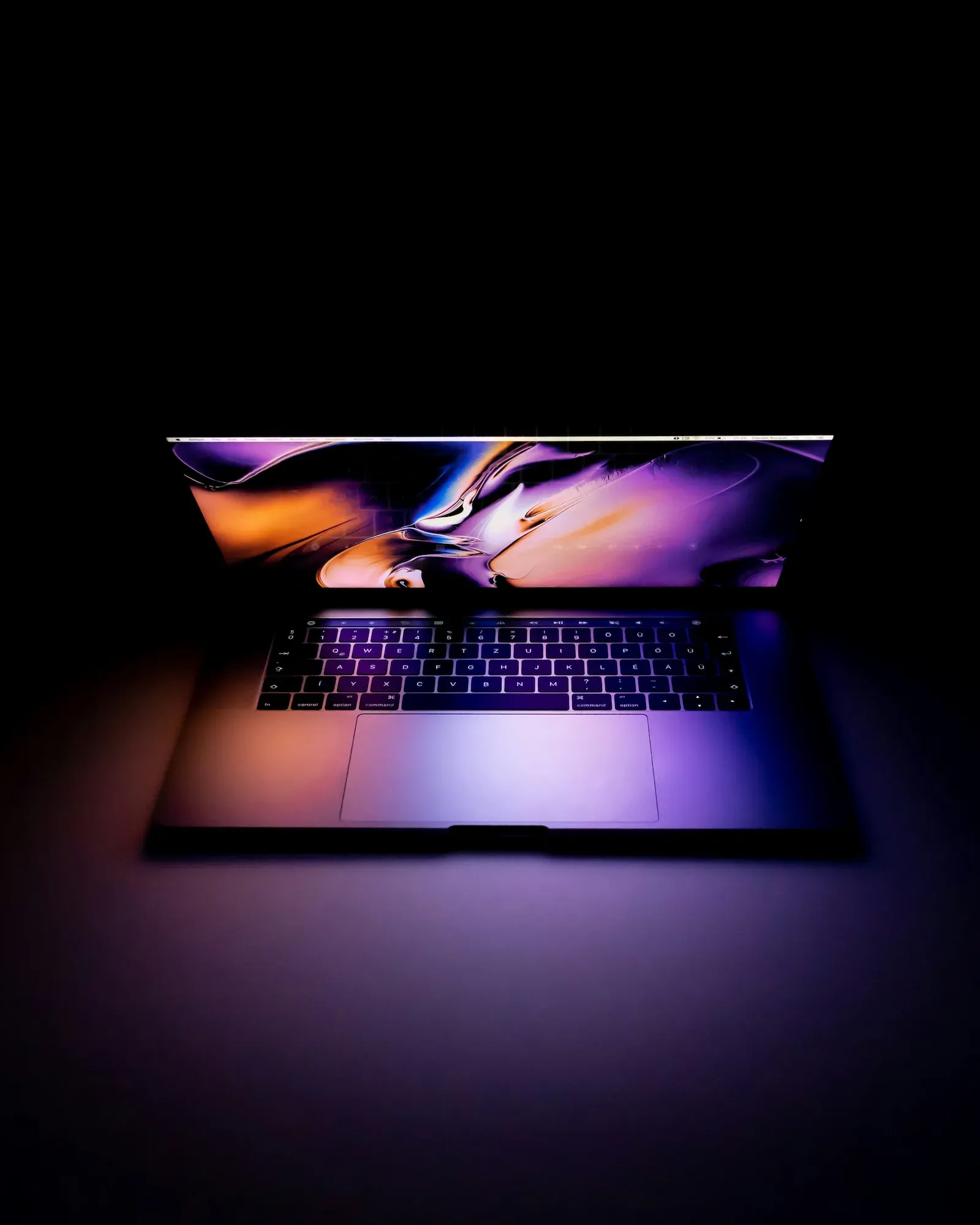 Refurbished MacBook kopen — MacBook Air & MacBook Pro Refurbished MacBook Pro met verlicht toetsenbord