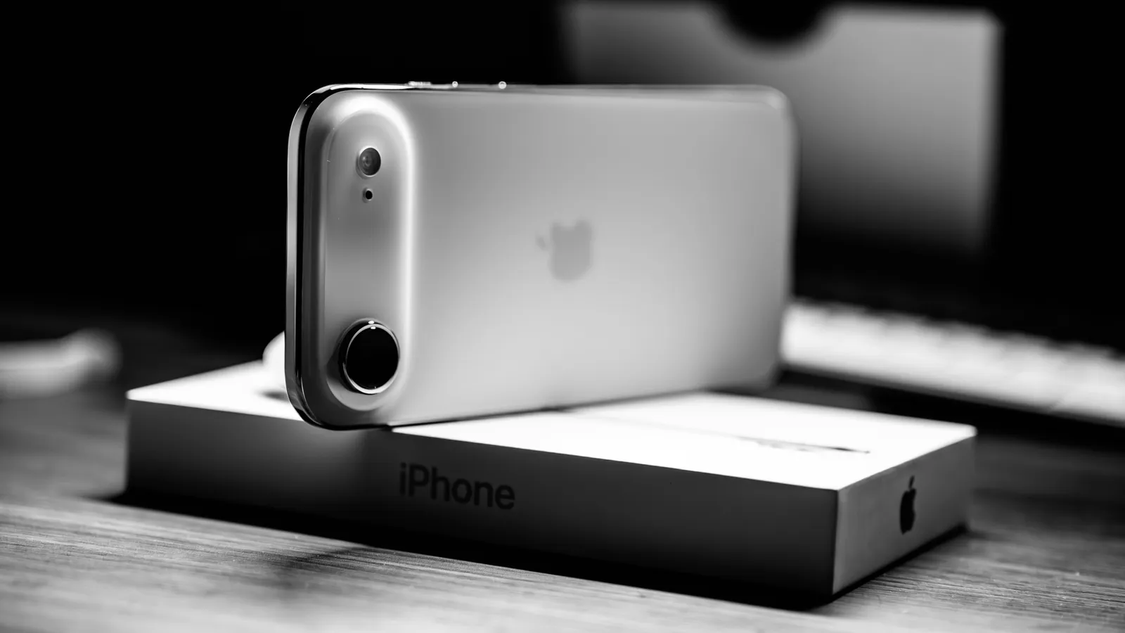 Refurbished iPhone op doos — premium Apple smartphone Refurbished iPhone op doos — premium Apple smartphone