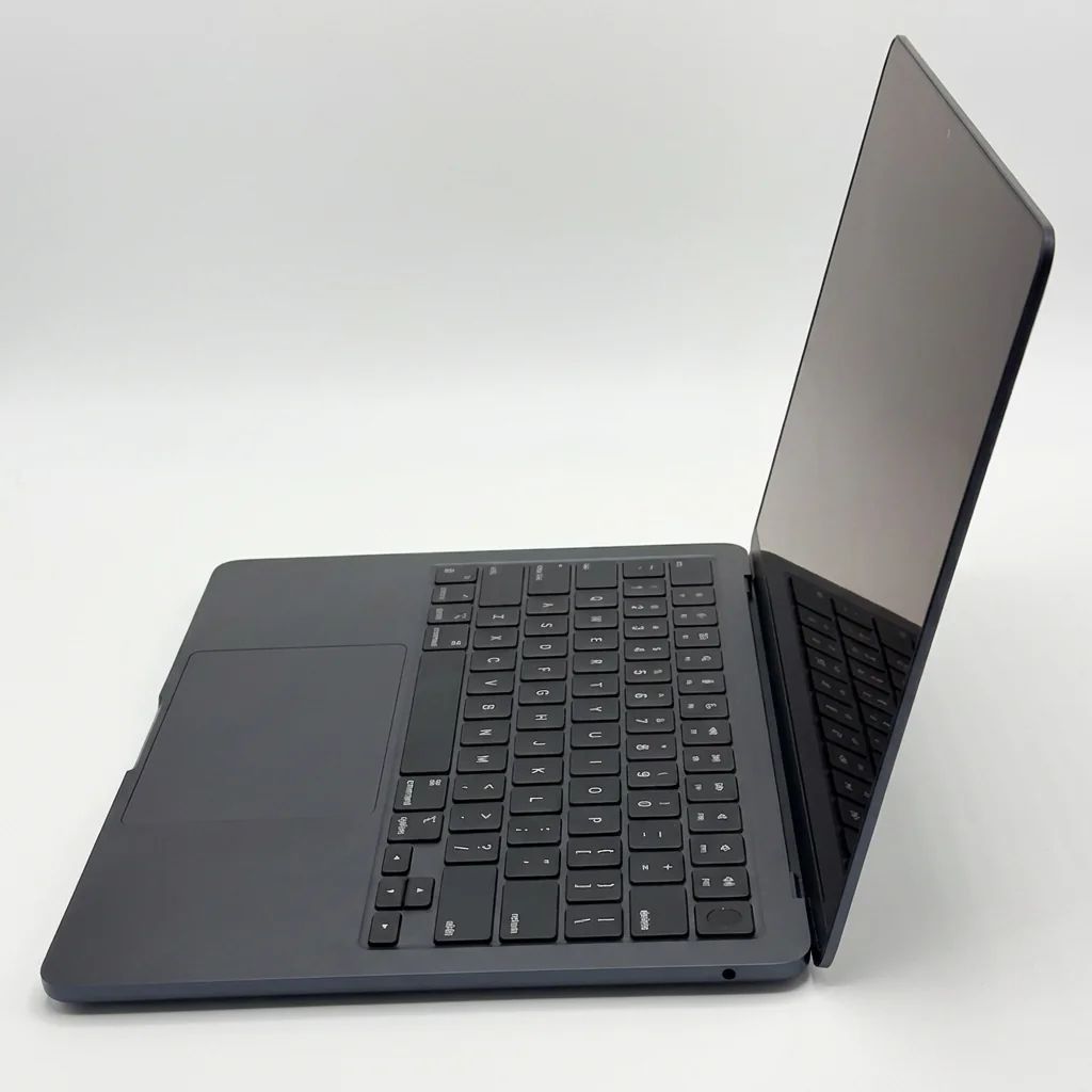 MacBook Air 13.6 inch 2022 2022 refurbished Grade B — φωτογραφία 5
