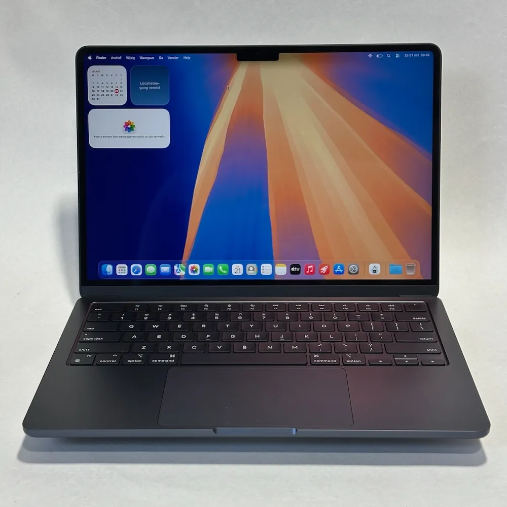 MacBook Air 13.6 inch 2022 2022 refurbished Grade B