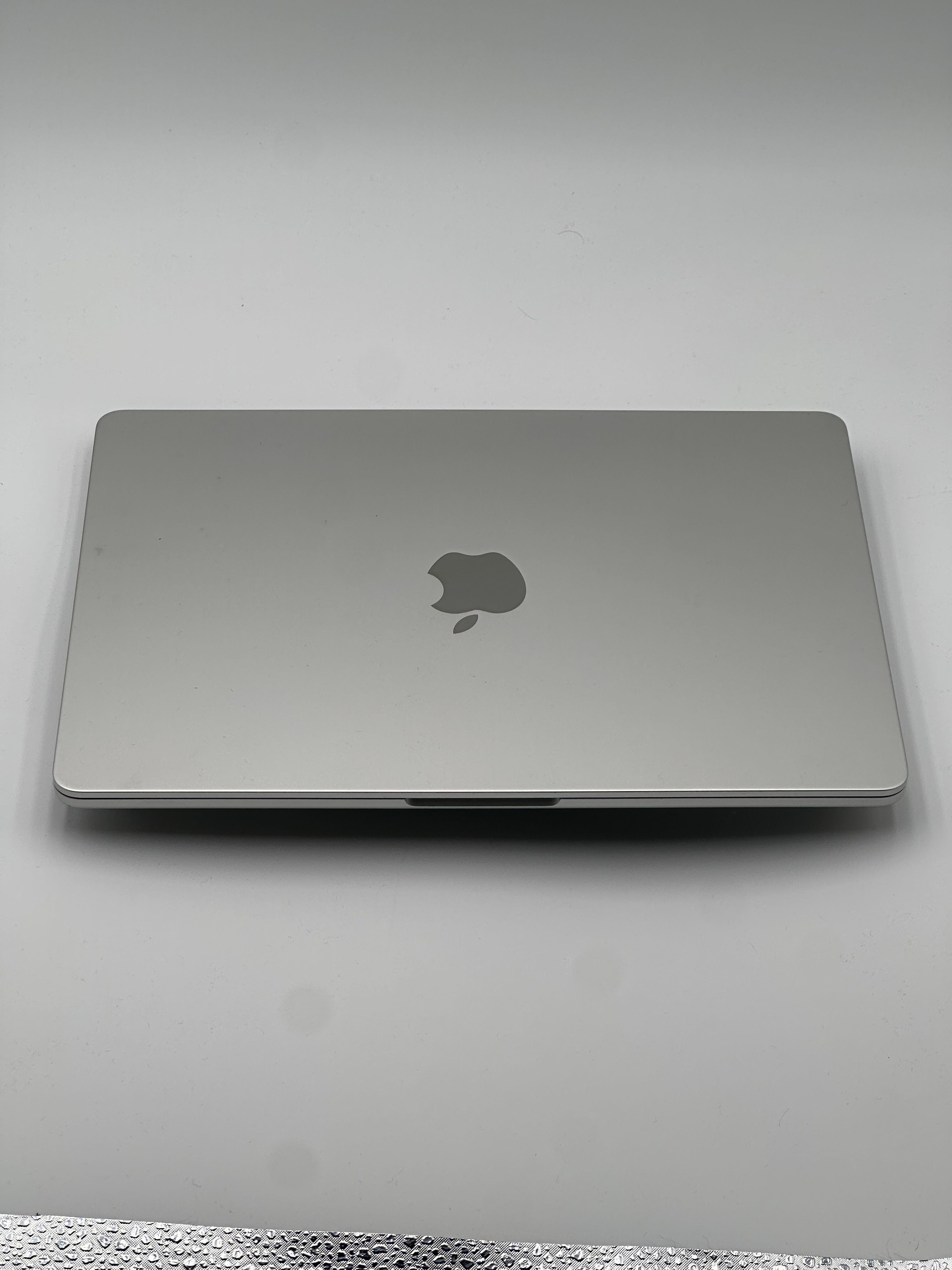 MacBook Air 13,6 ιντσών 13.6 inch 2022 M2 8-core 16GB 256GB – μεταχειρισμένο – άριστη κατάσταση | iMac and More