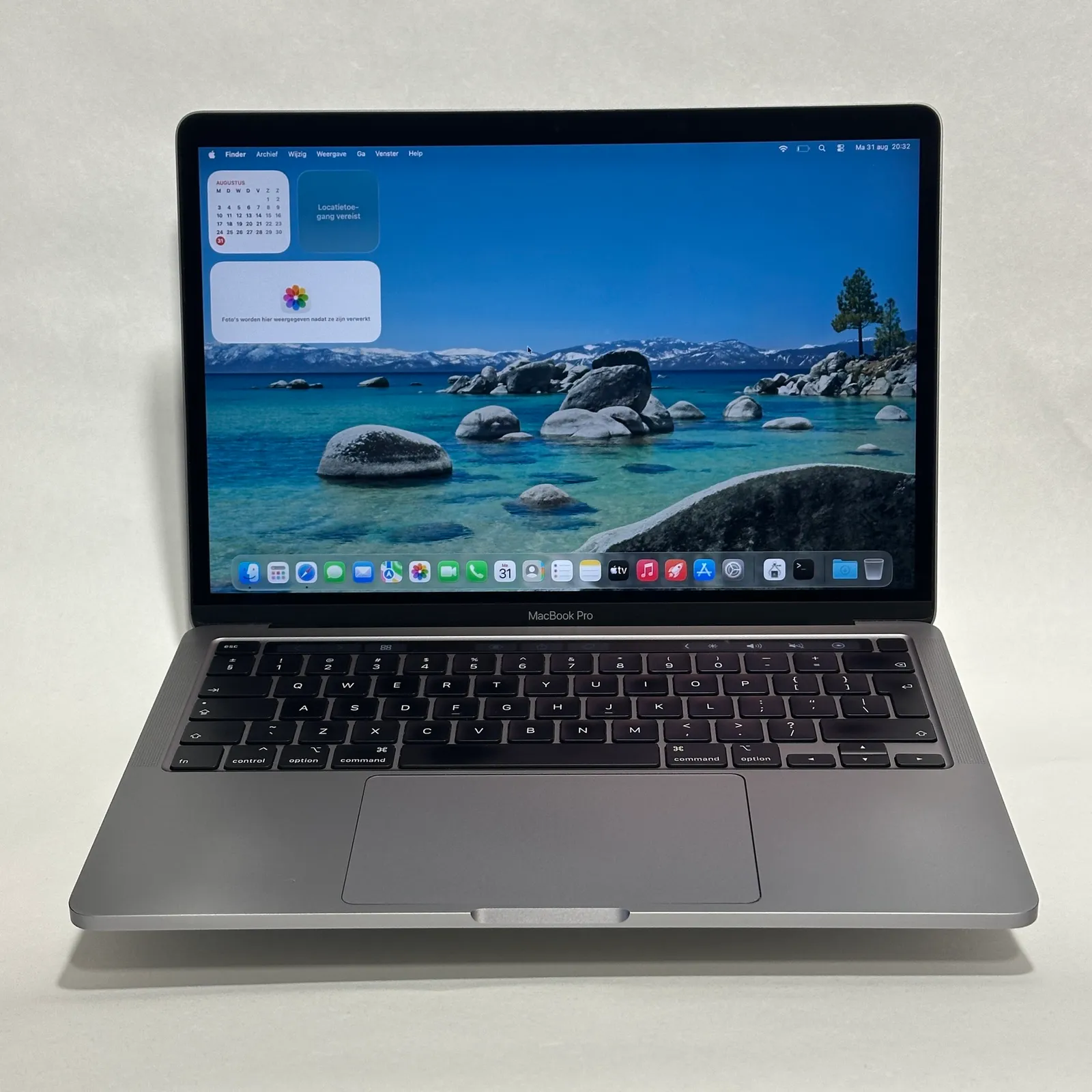 MacBook Pro 13 inch 2020 refurbished Grade B