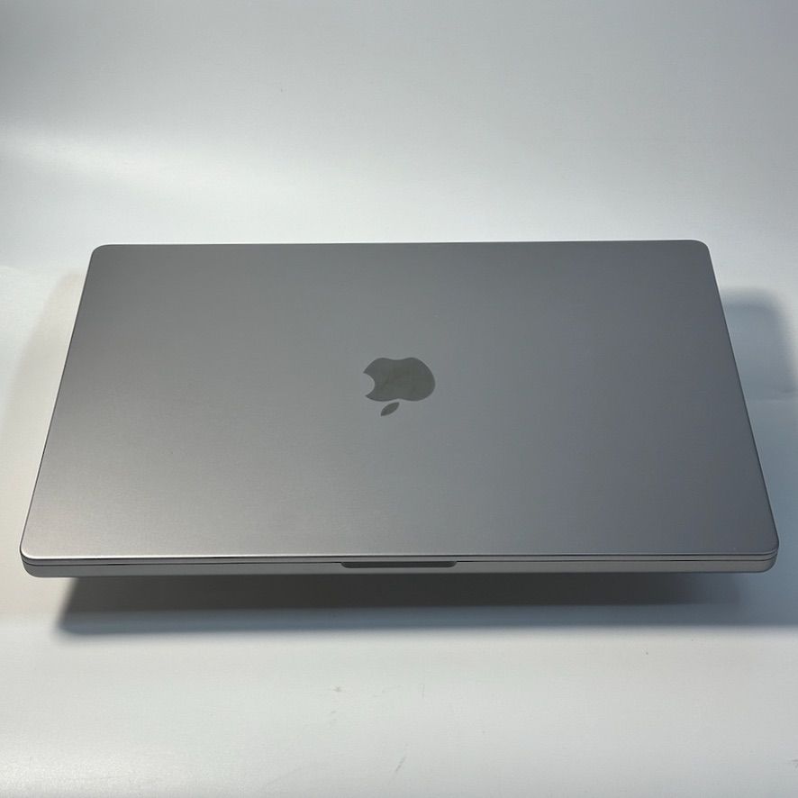 MacBook Pro 16-inch 16 inch 2022 M2 Pro 12-core 512GB – refurbished – excellent condition | iMac and More