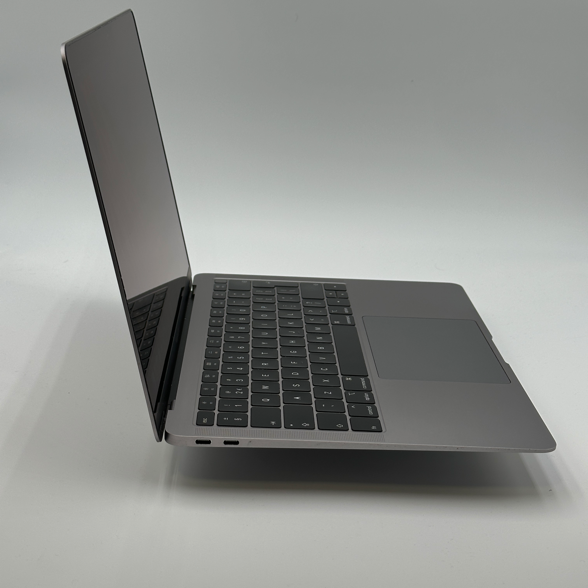 MacBook Air 13 ιντσών 13 inch 2018 Core i5 1.6 GHz 8GB 128GB – μεταχειρισμένο – άριστη κατάσταση | iMac and More