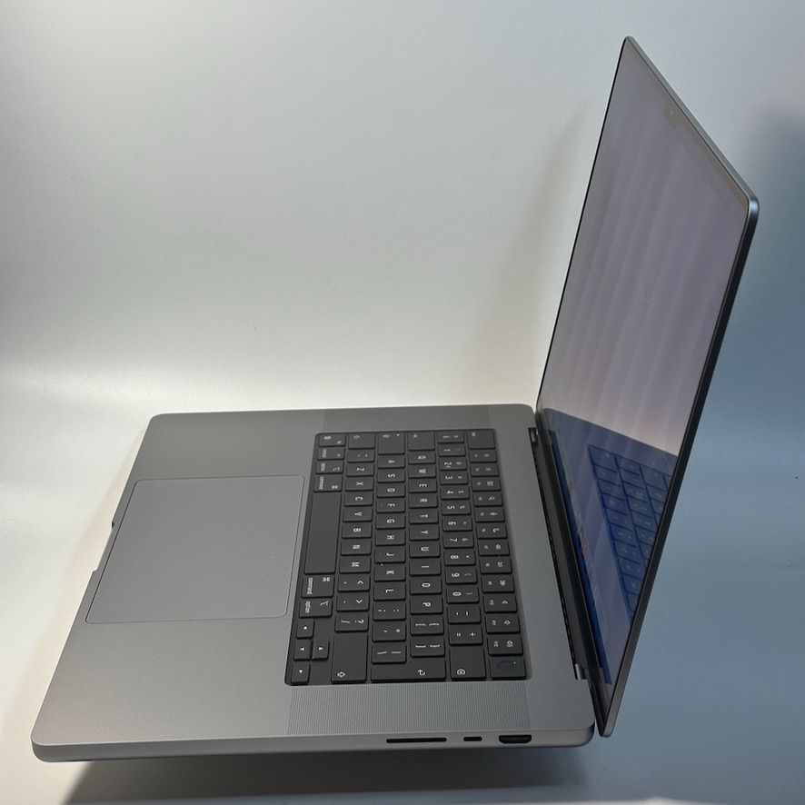 MacBook Pro 16-inch 16 inch 2022 M2 Pro 12-core 512GB – refurbished – excellent condition | iMac and More