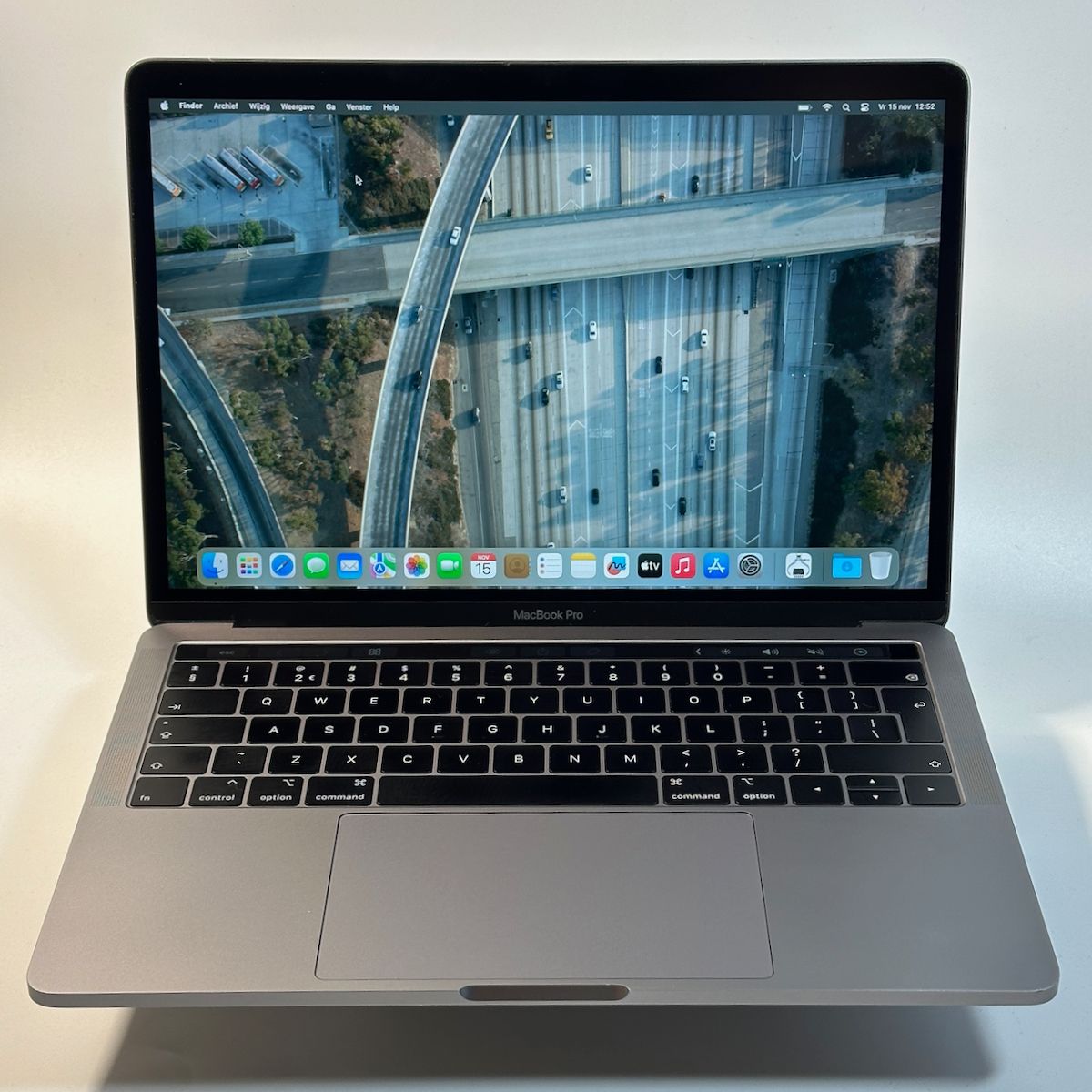 MacBook Pro 13 inch 2019 refurbished kopen | iMac and More