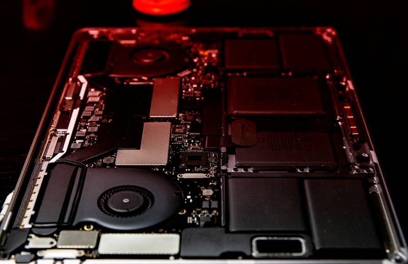 MacBook zwart scherm - diagnose door specialist