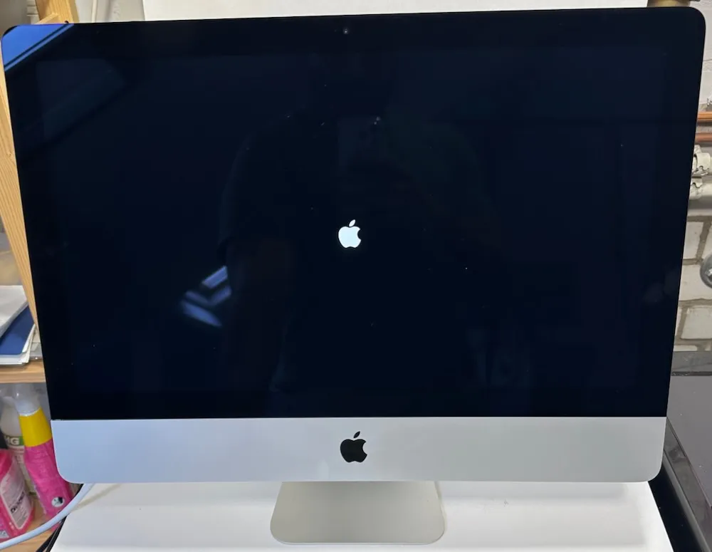 geopend iMac-chassis met nieuwe SSD