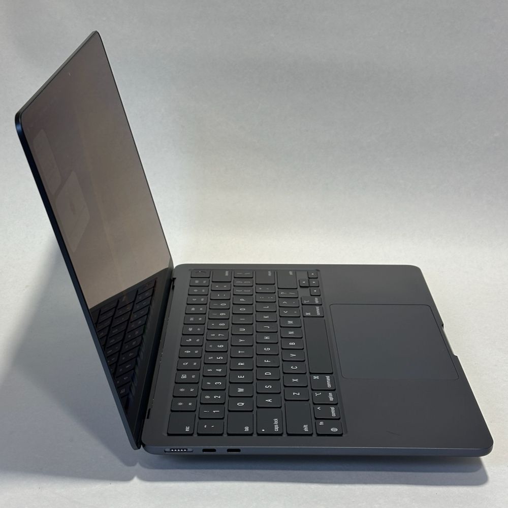 MacBook Air 13.6 inch 2022 2022 refurbished Grade B — foto 3