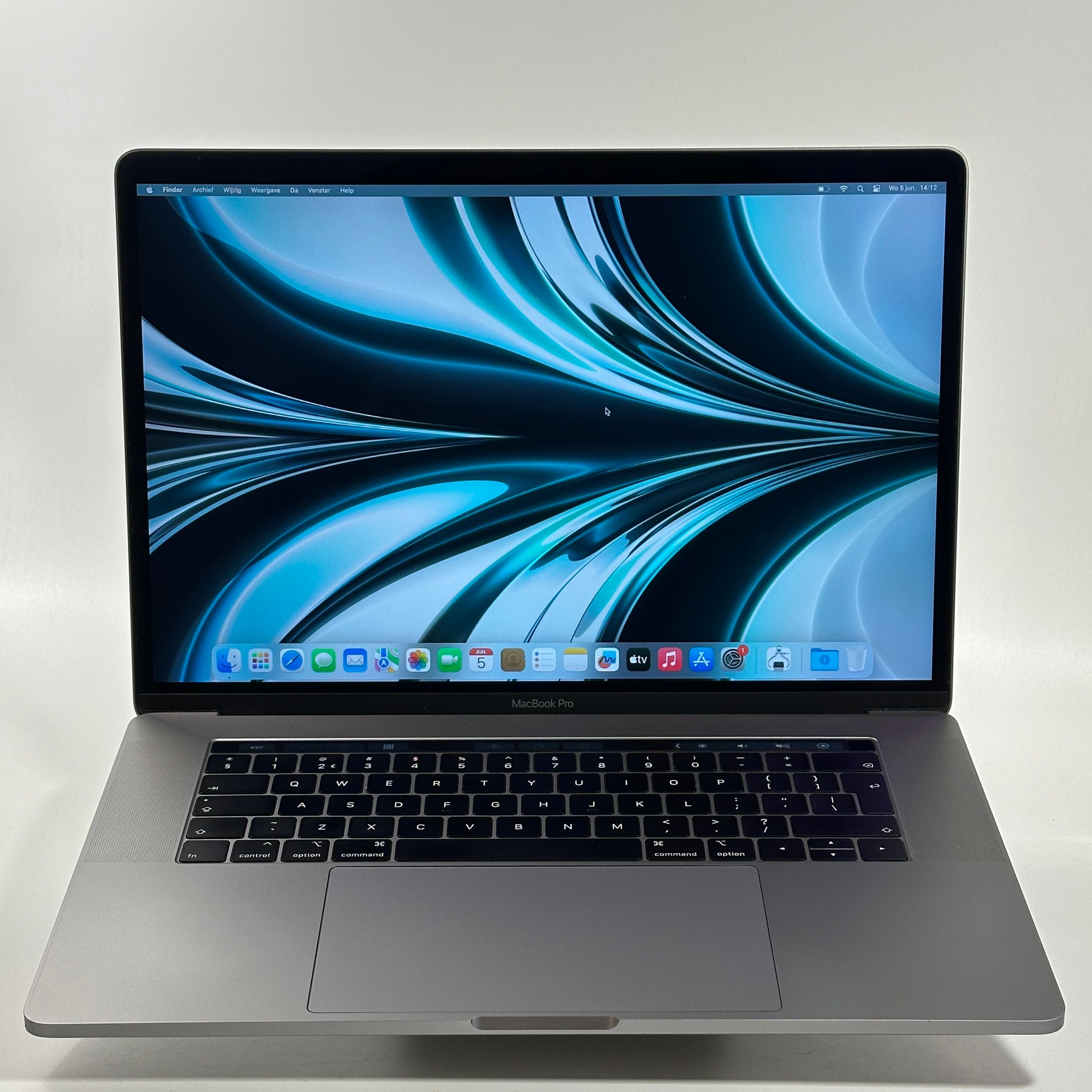 MacBook Pro 15 inch 2018 2018 refurbished Grade A — foto 2