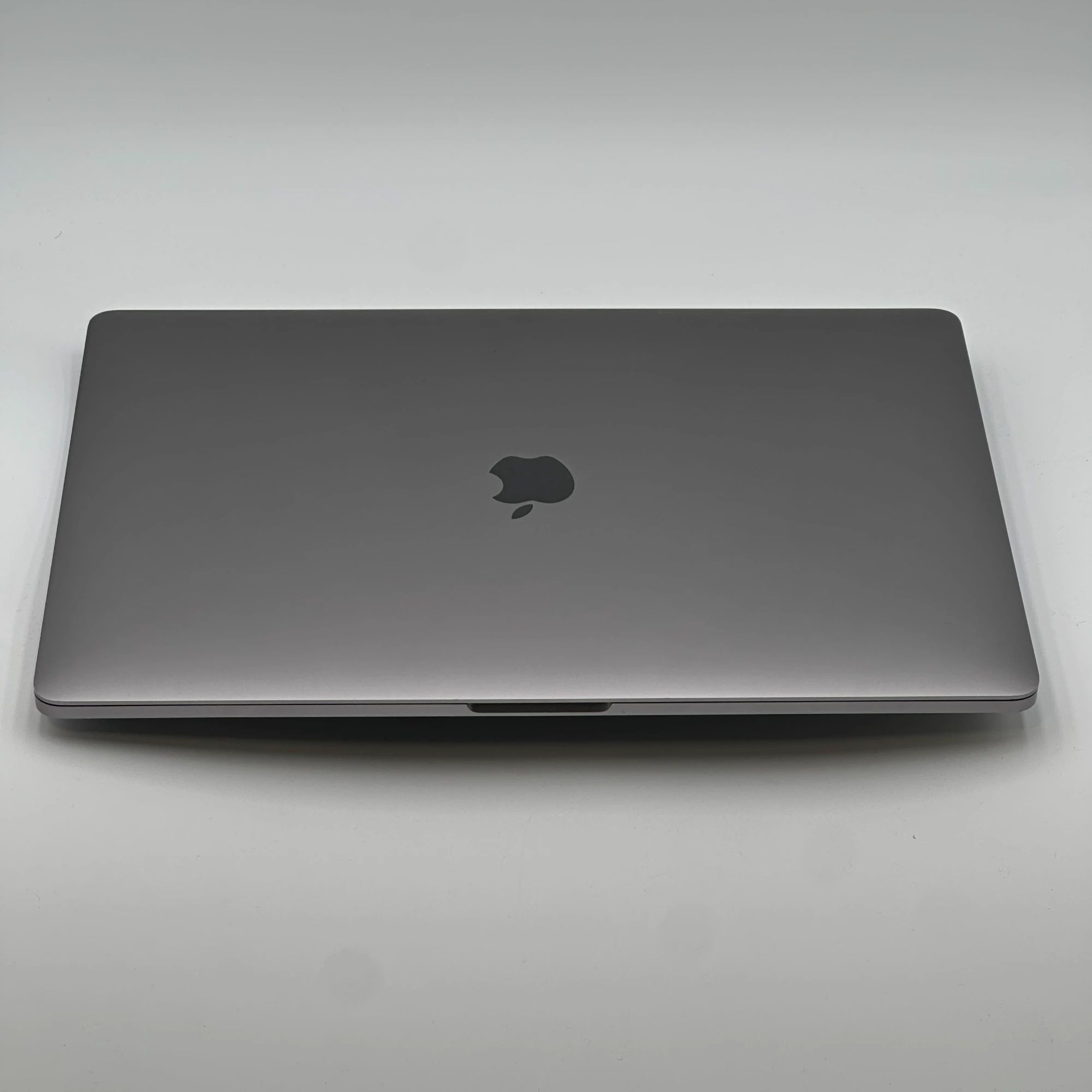 MacBook Pro 15-inch 15 inch 2019 Core i7 2.6 GHz 32GB 256GB – refurbished – excellent condition | iMac and More