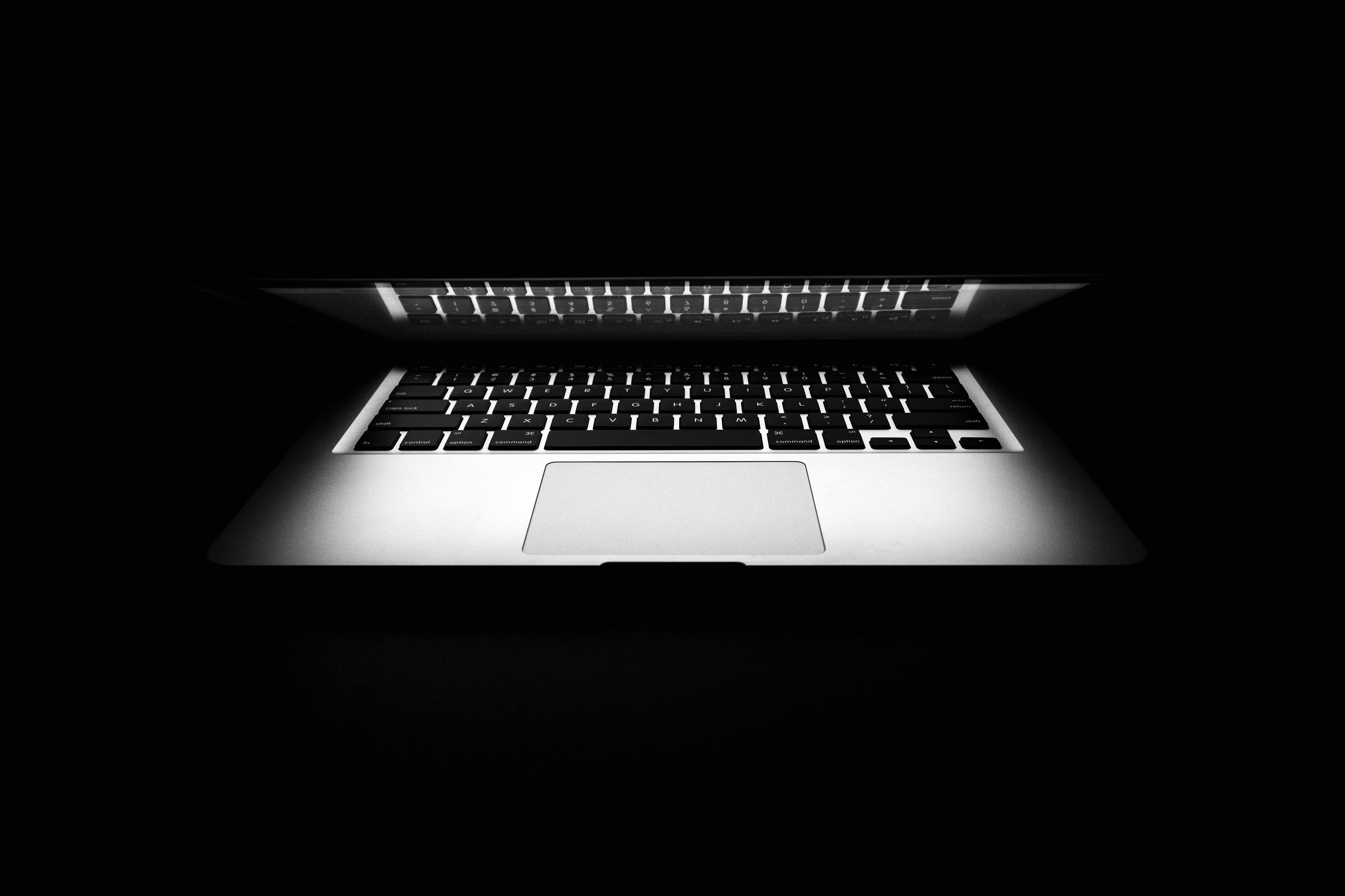 Vloeistofschade aan MacBook toetsenbord