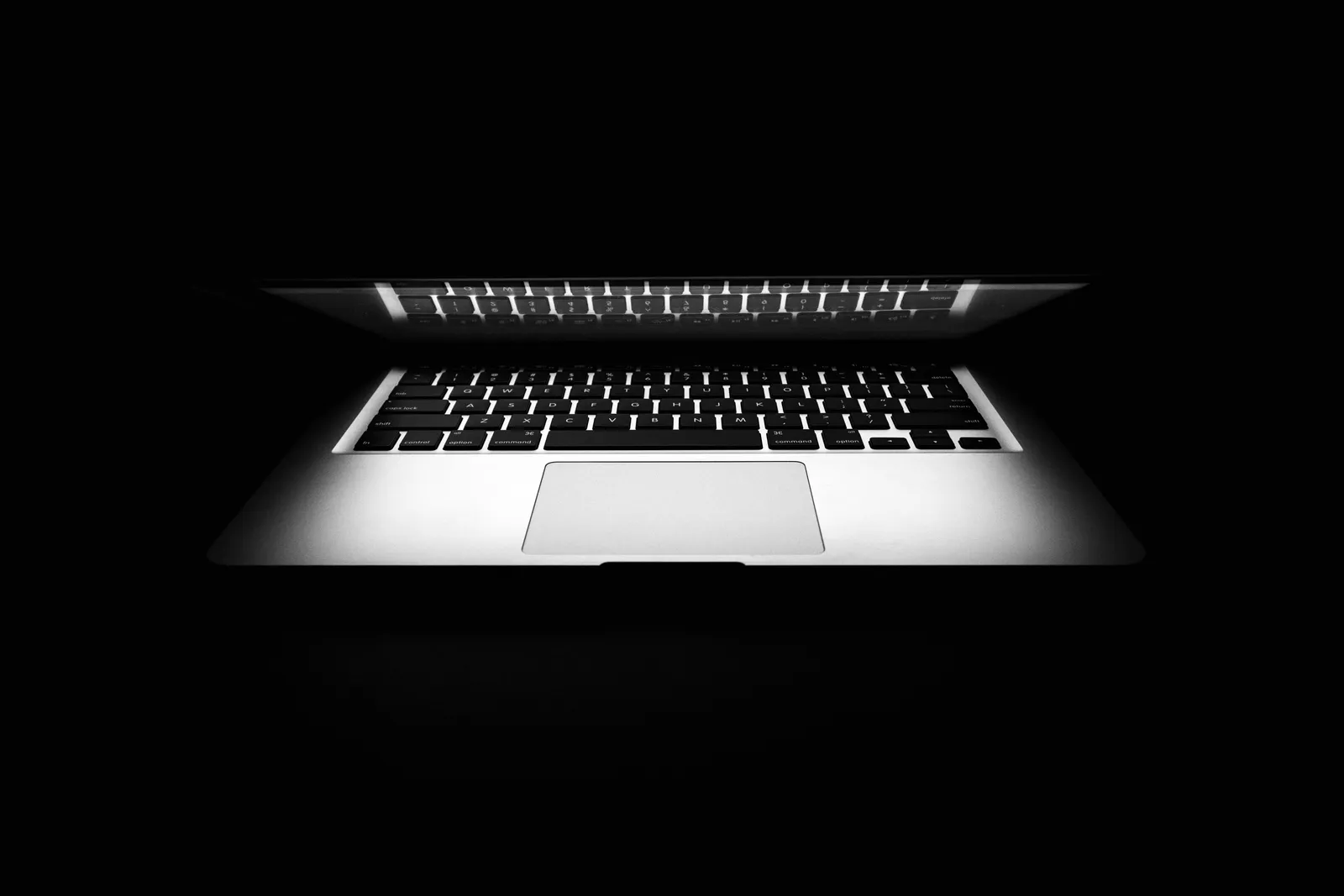 Vloeistofschade aan MacBook toetsenbord
