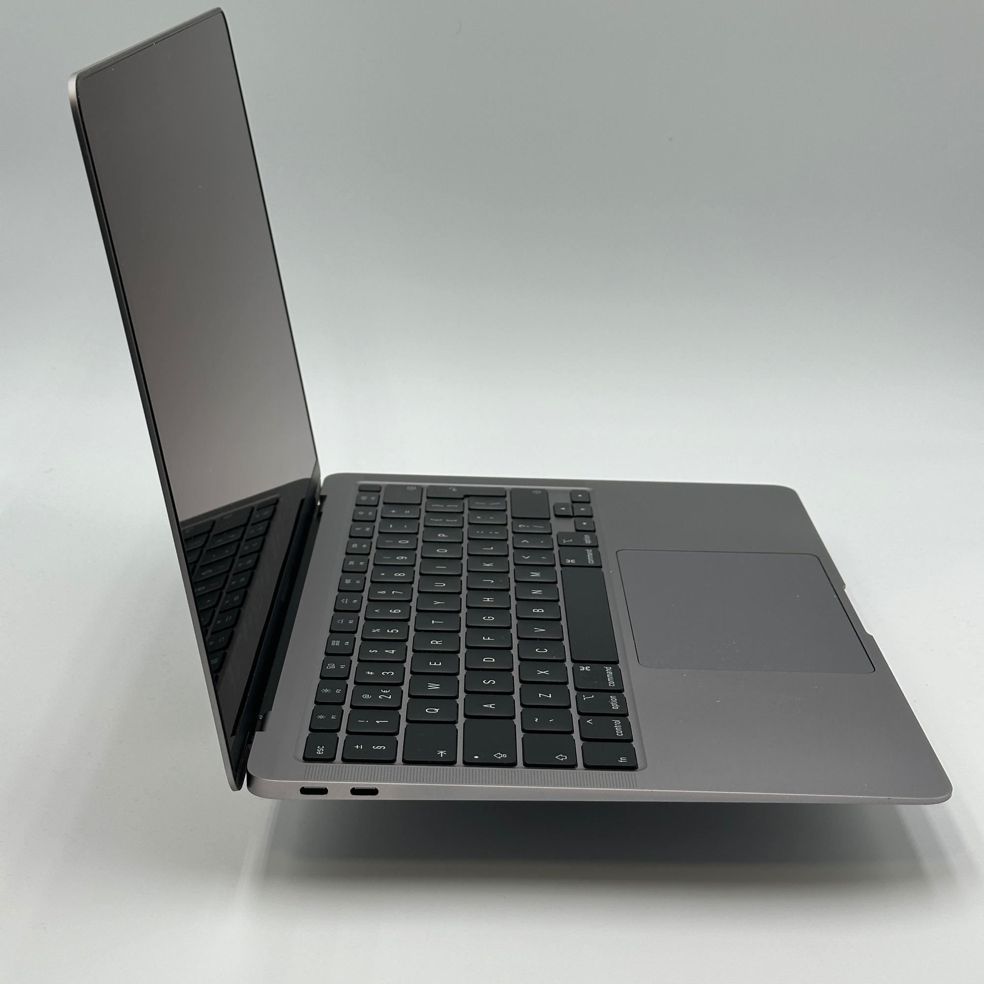MacBook Air 13-inch 13 inch 2020 Core i3 1.1 GHz 8GB 256GB – refurbished – excellent condition | iMac and More