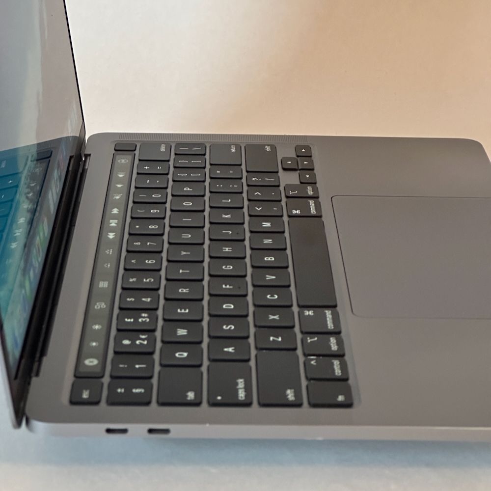 MacBook Pro 13 inch 2020 2020 refurbished Grade A — foto 5