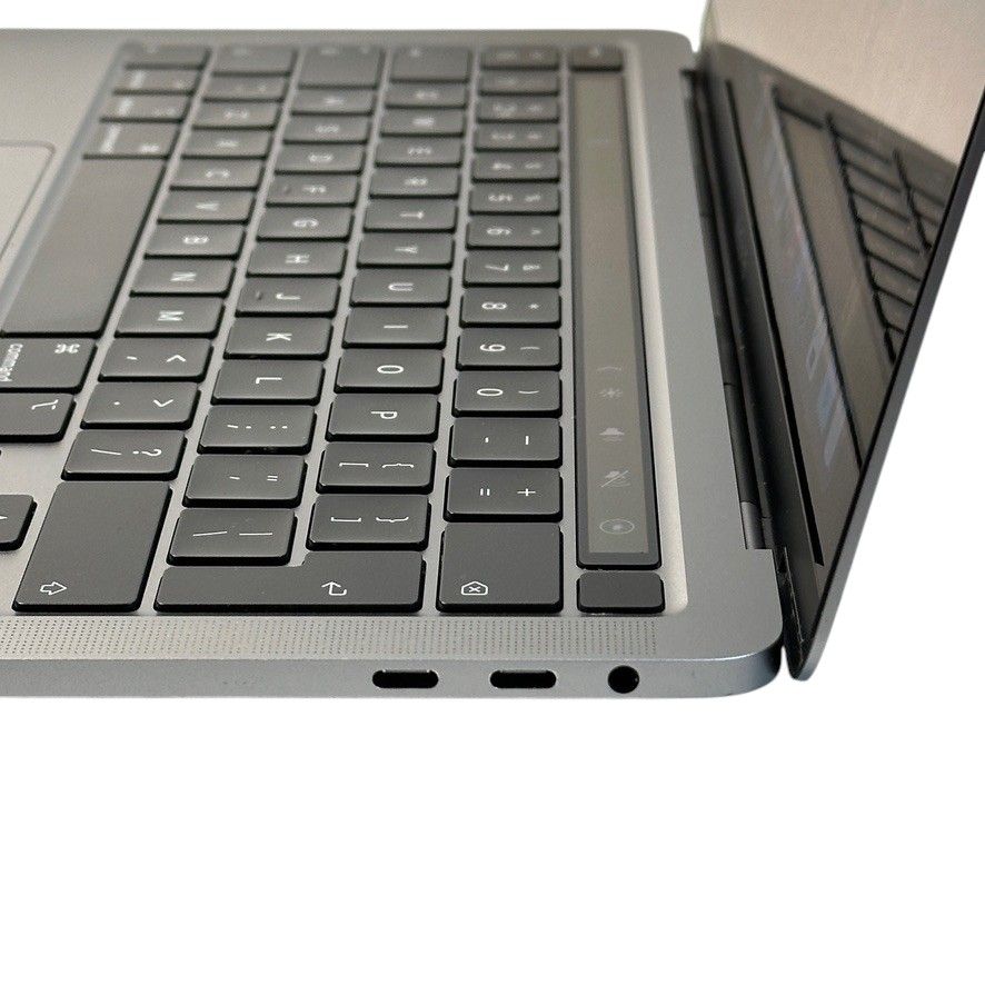 MacBook Pro 13 inch  2020 refurbished Grade A — photo 6