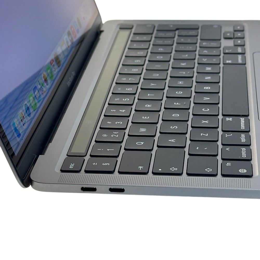 MacBook Pro 13 inch M1 2020 refurbished Grade A — φωτογραφία 3